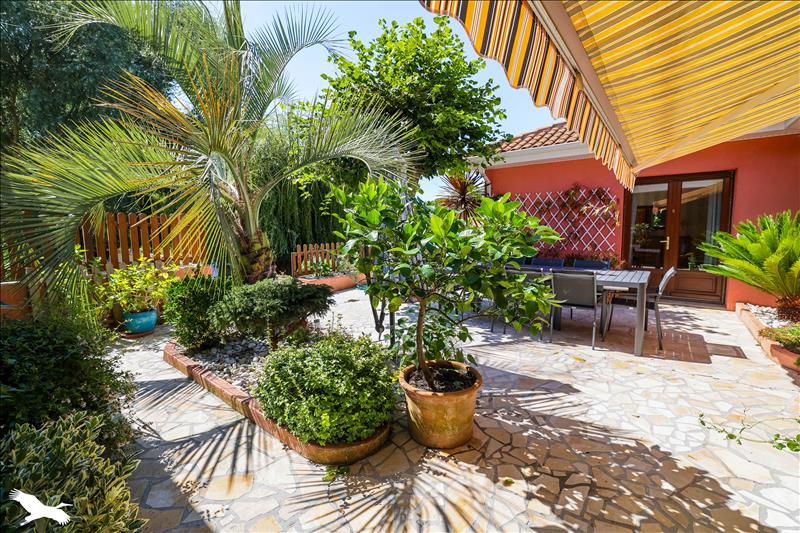 Vente Maison ST LAURENT DE COGNAC - 4 pièces -189 m² - (16100)