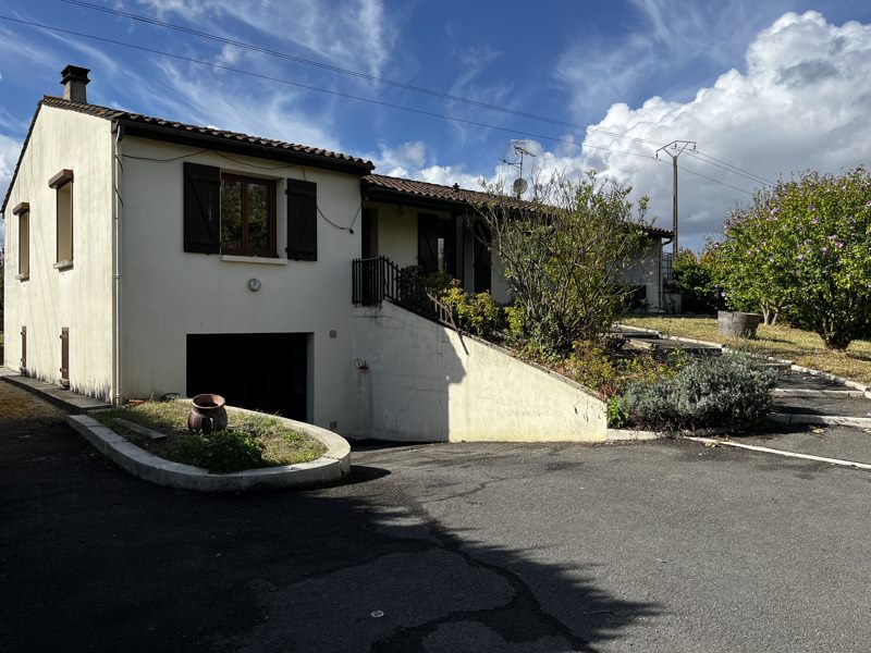 Vente Maison COGNAC - 5 pièces -141 m² - (16100)
