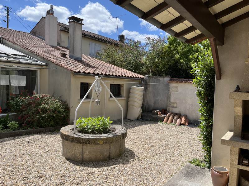 Vente Maison COGNAC - 4 pièces -110 m² - (16100)