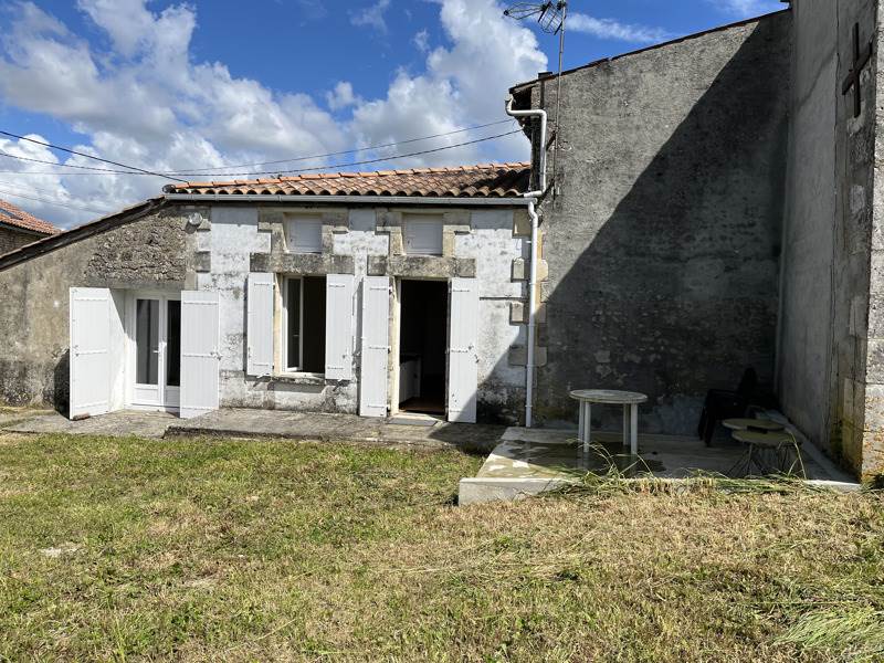 Vente Maison NIEUL LE VIROUIL - 3 pièces -75 m² - (17150)