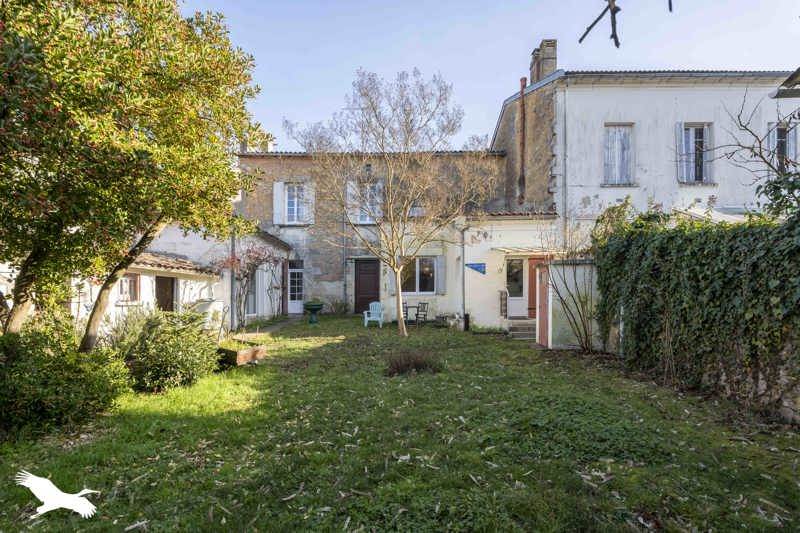 Vente Maison MIRAMBEAU - 11 pièces -180 m² - (17150)