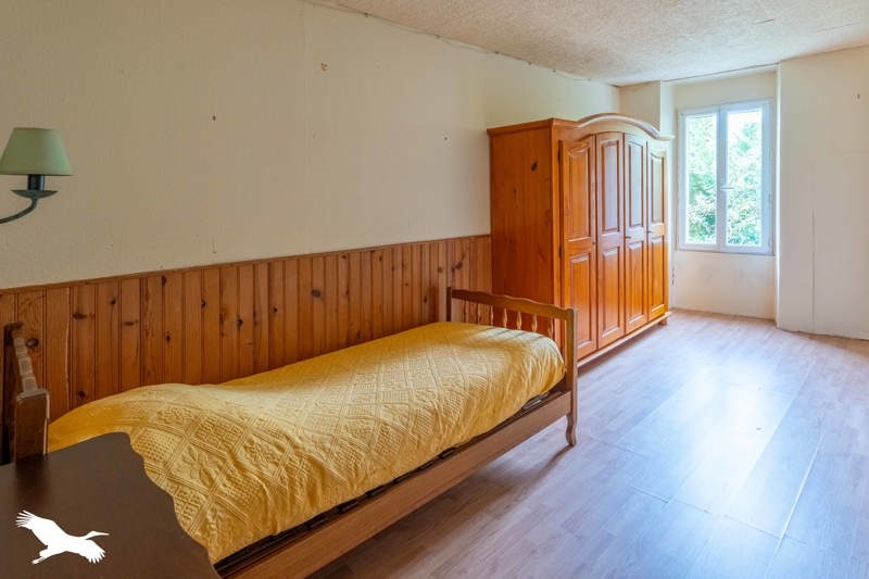 Vente Maison ST BONNET SUR GIRONDE - 6 pièces -160 m² - (17150)