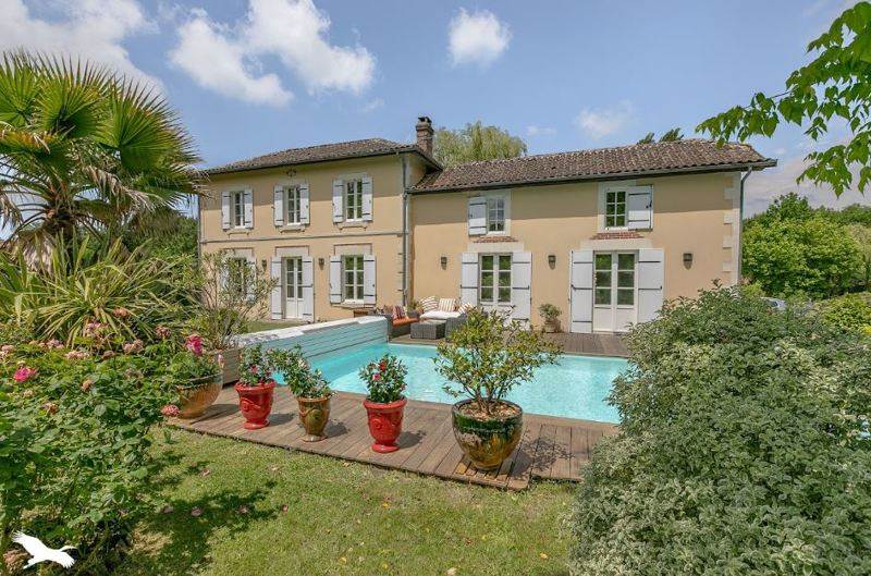 Vente Maison MIOS - 11 pièces -230 m² - (33380)