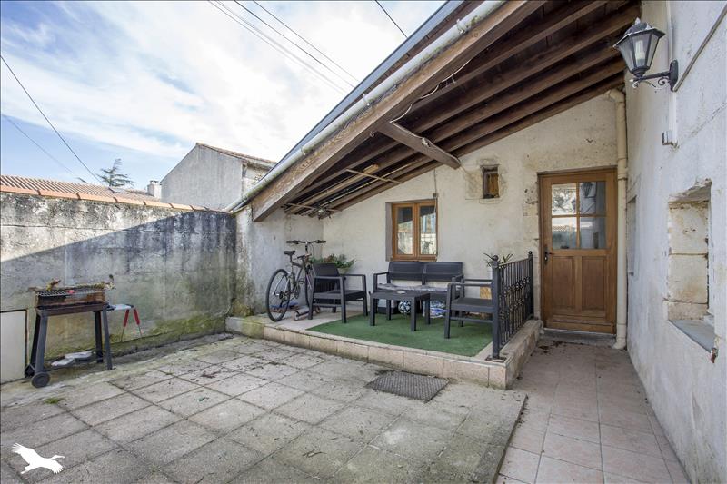 Vente Maison BORDS - 6 pièces -236 m² - (17430)
