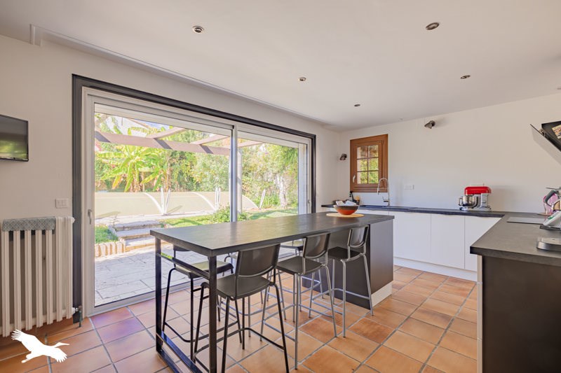 Vente Maison TONNAY CHARENTE - 5 pièces -173 m² - (17430)
