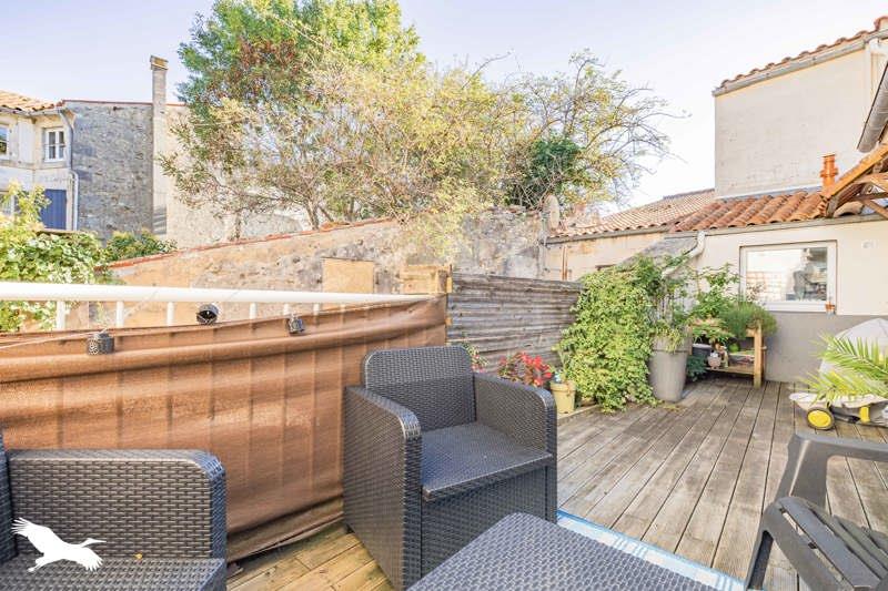 Vente Appartement TONNAY CHARENTE - 6 pièces -141 m² - (17430)