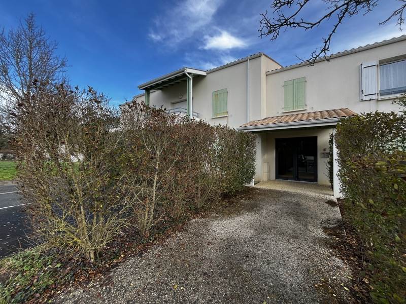 Vente Appartement TONNAY CHARENTE - 2 pièces -45 m² - (17430)