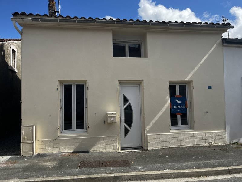 Vente Maison TONNAY CHARENTE - 3 pièces -74 m² - (17430)