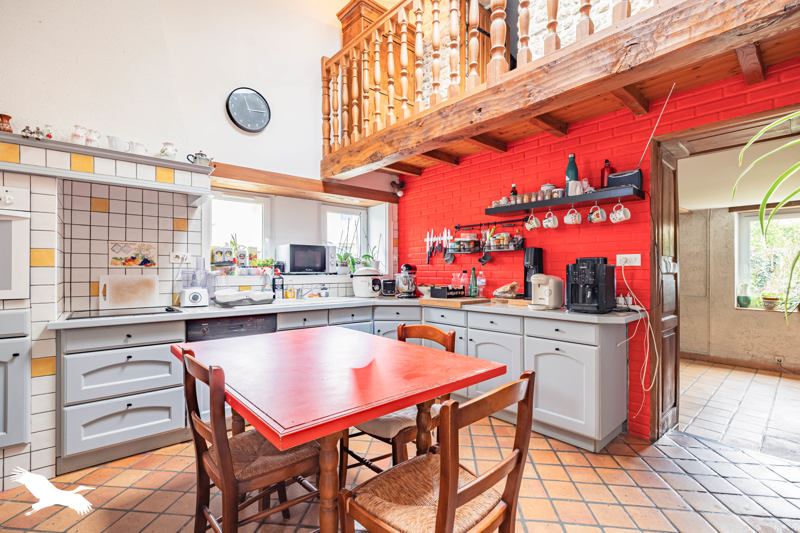 Vente Maison PUY DU LAC - 6 pièces -181 m² - (17380)