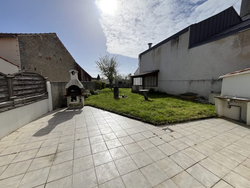 Vente Maison LUSSANT 17430 4 pièces - 96 m²