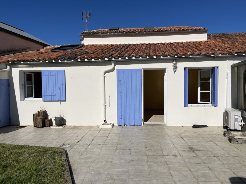 Vente Maison LUSSANT - 4 pièces -96 m² - (17430)