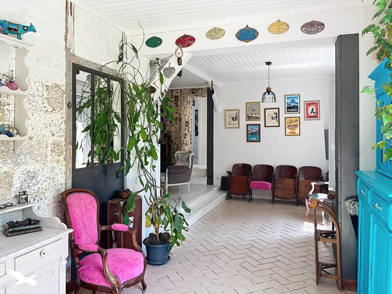 Vente Maison TONNAY CHARENTE - 5 pièces -117 m² - (17430)