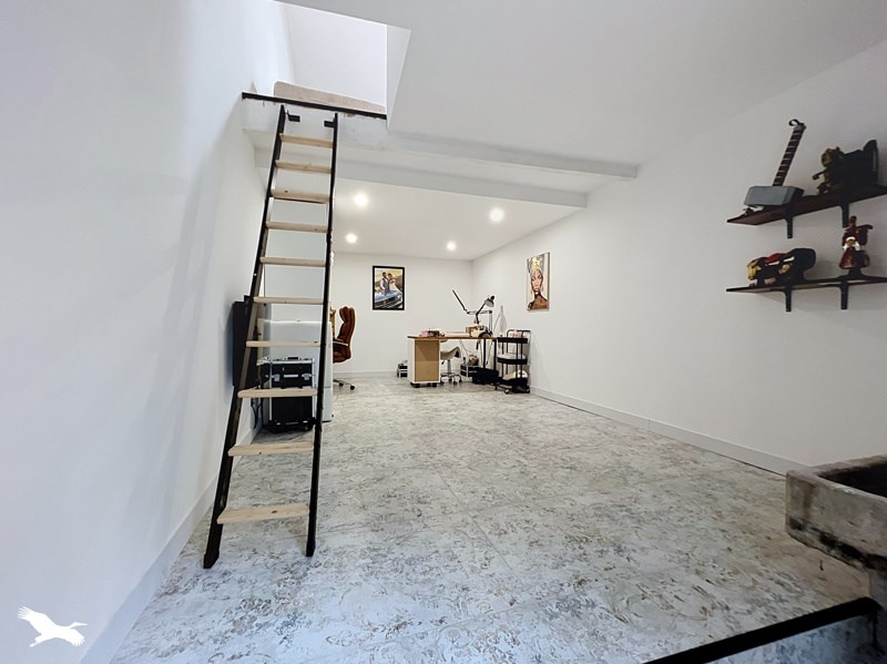 Vente Maison BORDS - 9 pièces -268 m² - (17430)
