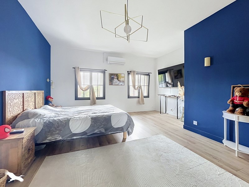 Vente Maison BORDS - 9 pièces -268 m² - (17430)