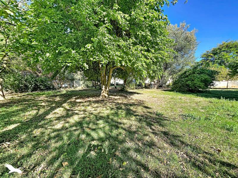 Vente Maison Lussant - 8 pièces -212 m² - (17430)