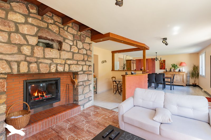 Maison  - 7 pièces    - 174 m² - NESCUS (09)