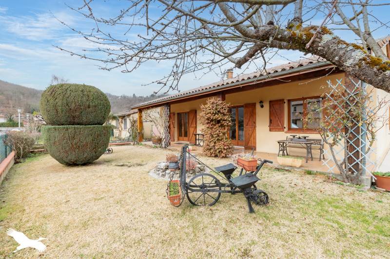 Maison  - 5 pièces    - 91 m² - FERRIERES SUR ARIEGE (09)