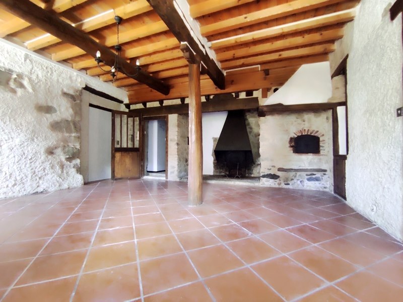 Maison  - 6 pièces    - 150 m² - BRASSAC (09)