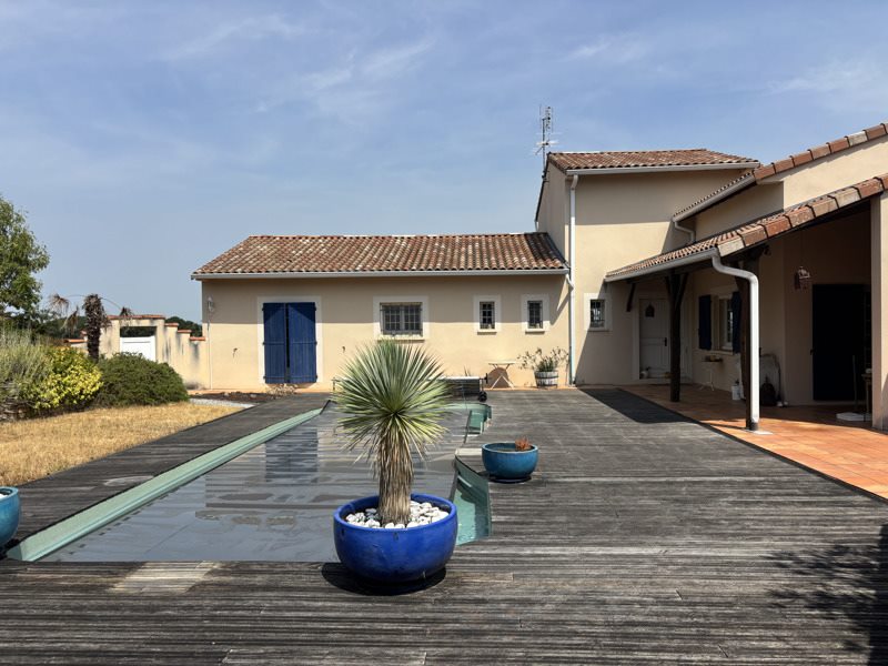 Maison 9 pièces 255 m² · à Graulhet · 255 m² · 355 000 €