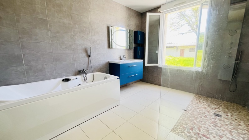 Vente Maison ST ROMAIN SUR CHER - 7 pièces -242 m² - (41140)