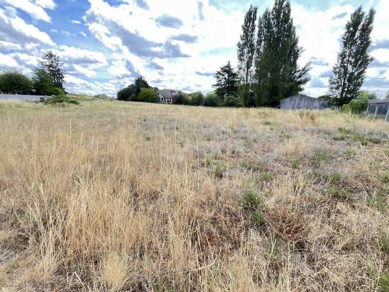 Terrain 3600 m² · à Noyers-sur-Cher · 82 950 €
