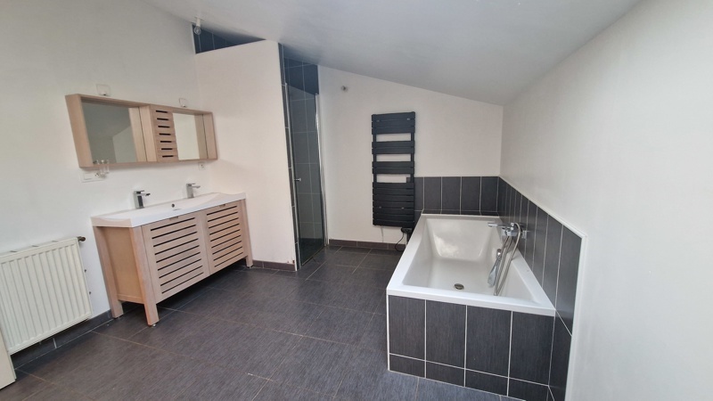Vente Maison ST PIERRE DE MONS - 4 pièces -174 m² - (33210)