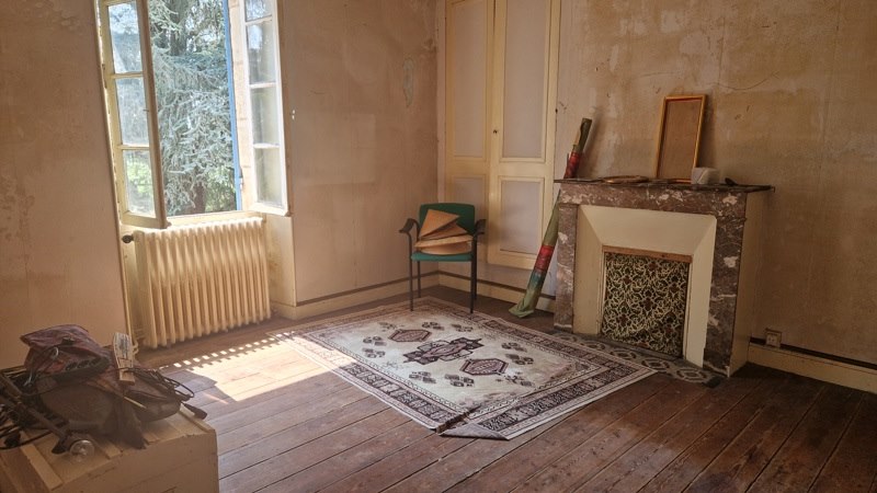 Vente Maison ST MARTIN DE SESCAS - 8 pièces -270 m² - (33490)