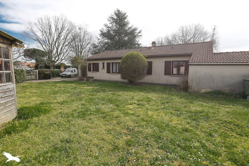 Vente Maison ST MARTIN DE SESCAS - 5 pièces -111 m² - (33490)