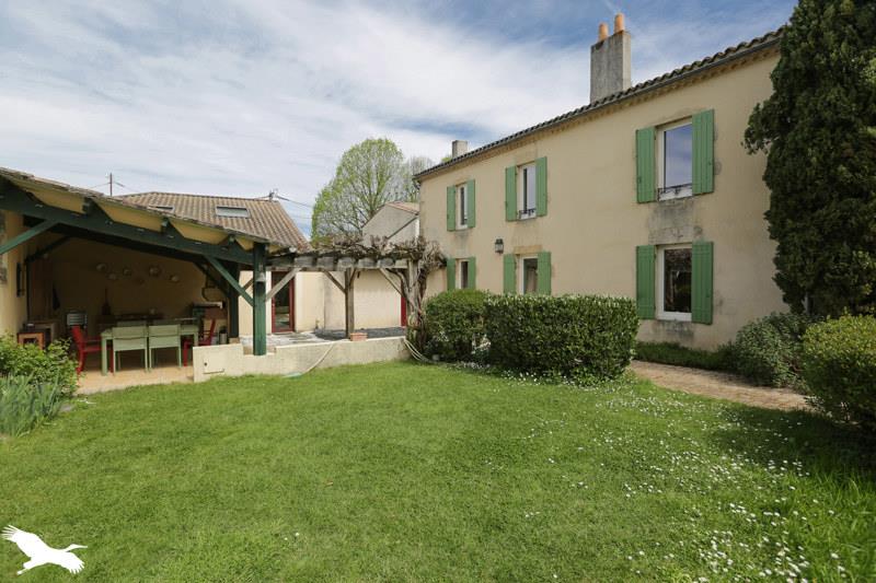 Vente Maison CASTETS ET CASTILLON - 6 pièces -259 m² - (33210)