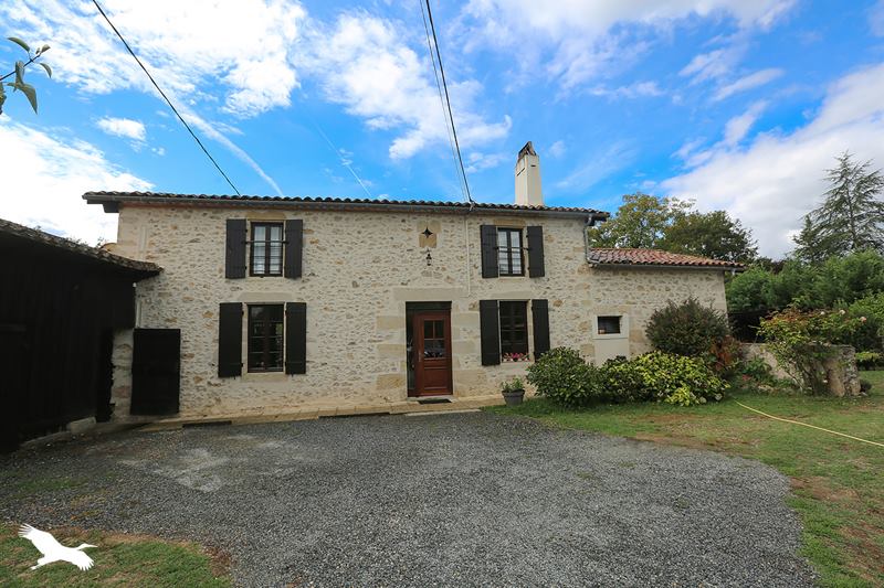 Maison 4 pièces 135 m² · à Léogeats · 135 m² · 272 896 €