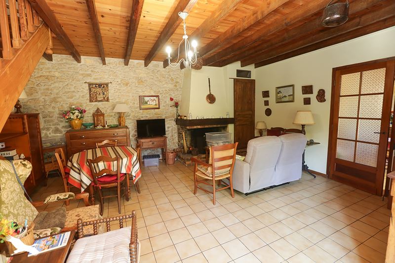 Vente Maison Noaillan - 4 pièces -90 m² - (33730)