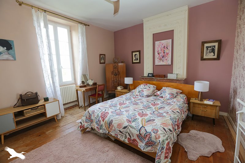 Vente Maison Les Esseintes - 5 pièces -181 m² - (33190)