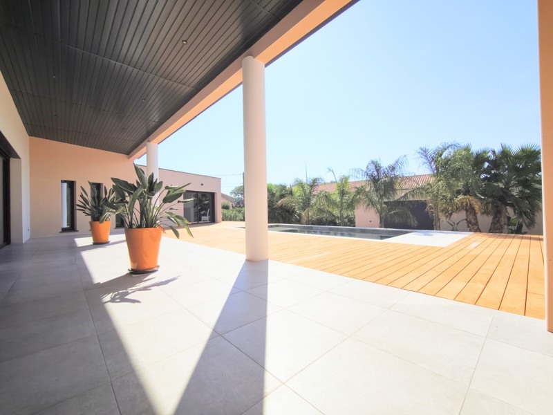 Vente Maison AIGUES MORTES - 8 pièces -236 m² - (30220)
