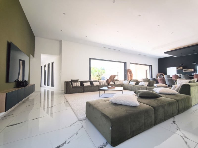 Vente Maison AIGUES MORTES - 8 pièces -236 m² - (30220)