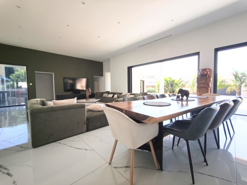 Vente Maison AIGUES MORTES - 8 pièces -236 m² - (30220)