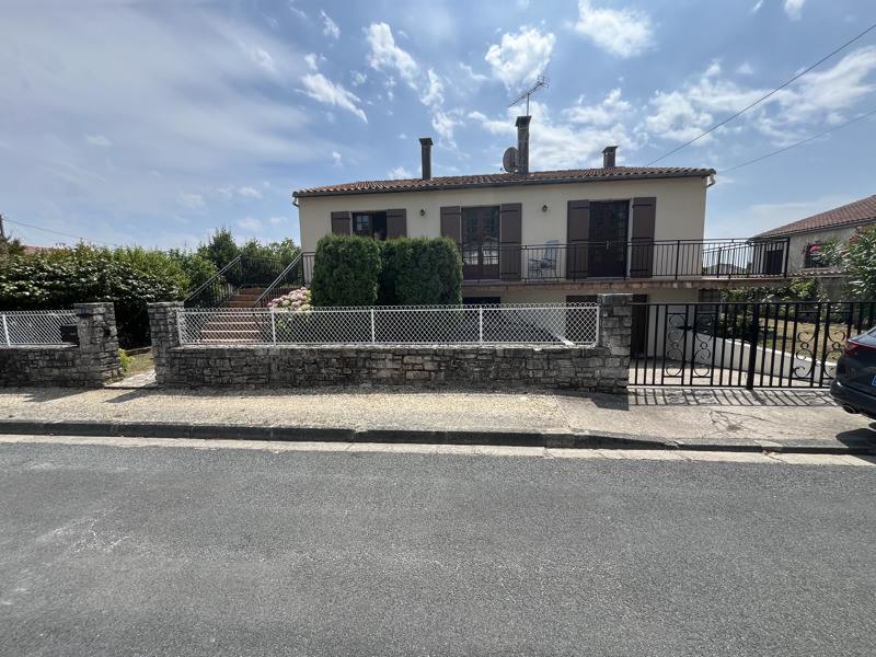 Vente Maison MORTAGNE SUR GIRONDE - 5 pièces -119 m² - (17120)