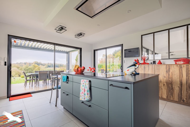 Vente Maison SOULIGNONNE - 6 pièces -237 m² - (17250)