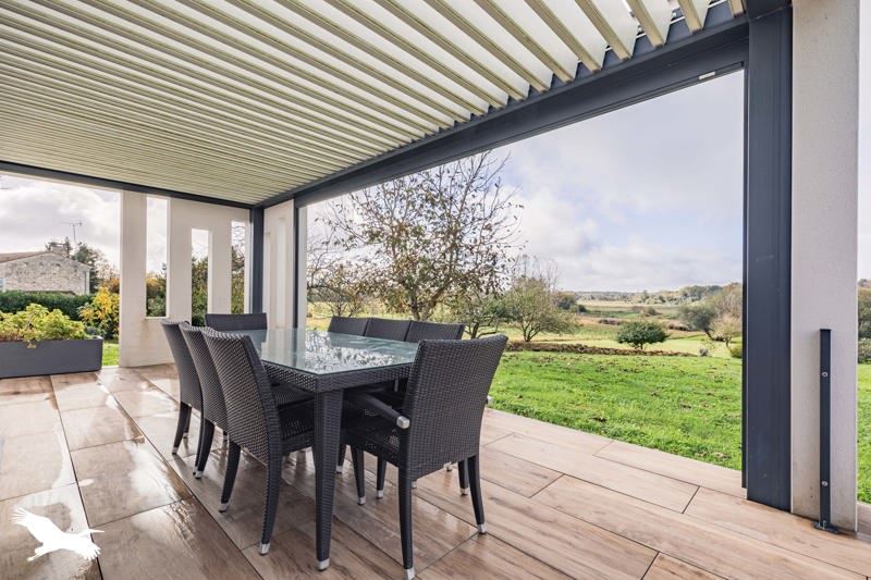 Vente Maison SOULIGNONNE - 6 pièces -237 m² - (17250)