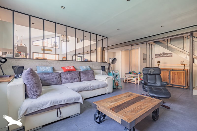 Vente Maison BEURLAY - 5 pièces -143 m² - (17250)