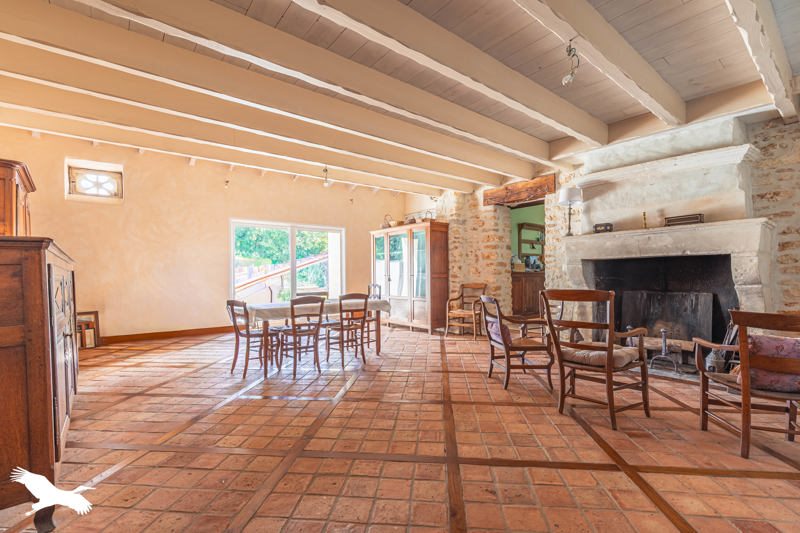 Vente Maison ROMEGOUX - 7 pièces -158 m² - (17250)