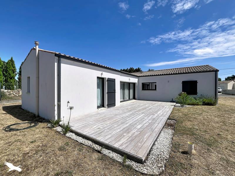 Vente Maison ROMEGOUX - 4 pièces -136 m² - (17250)