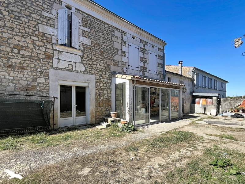 Vente Maison ST SULPICE D ARNOULT - 5 pièces -113 m² - (17250)