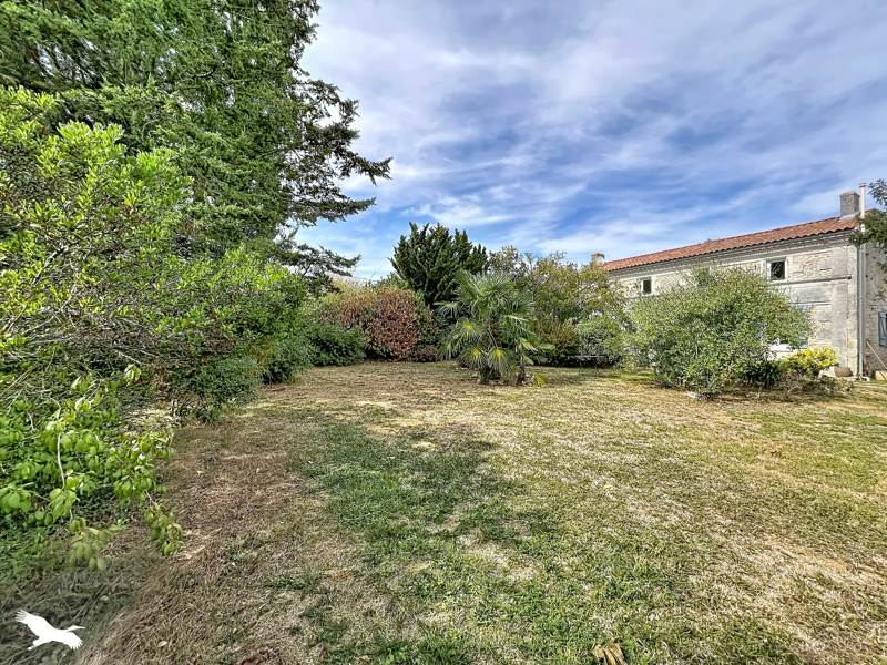 Vente Maison Pont-l'Abbé-d'Arnoult - 5 pièces -180 m² - (17250)