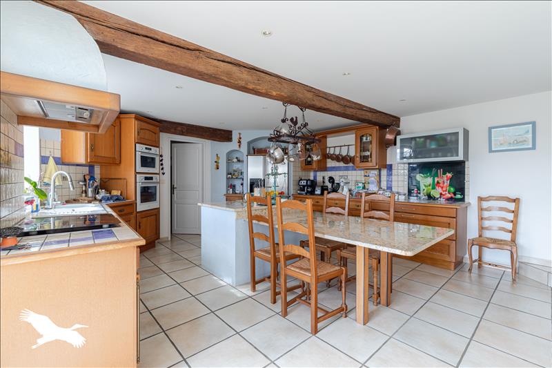 Vente Maison DIRAC - 9 pièces -294 m² - (16410)