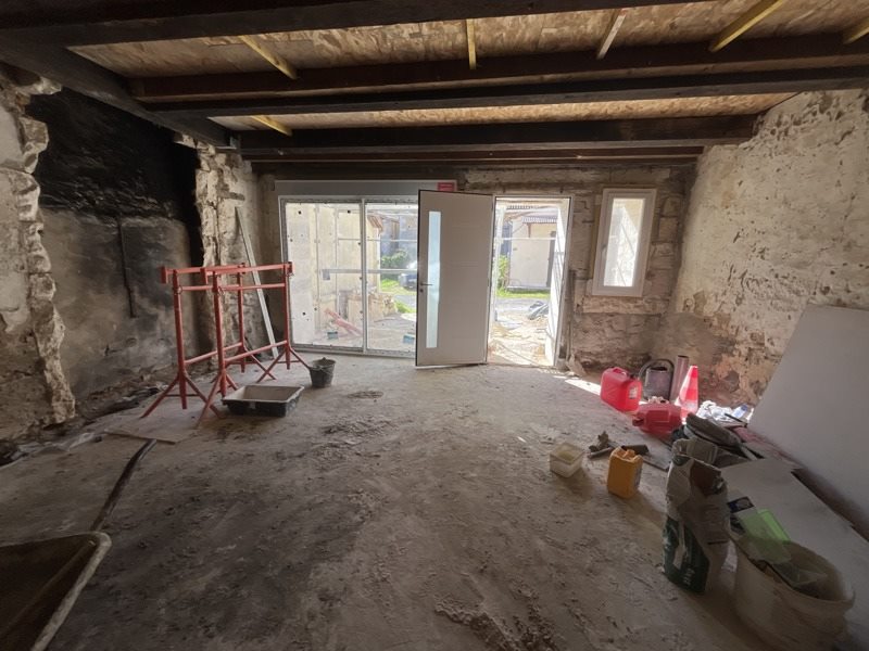 Vente Maison VOUZAN - 1 pièce -65 m² - (16410)