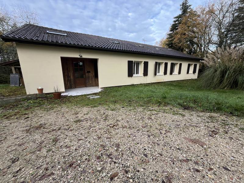 Vente Maison DIGNAC - 6 pièces -180 m² - (16410)