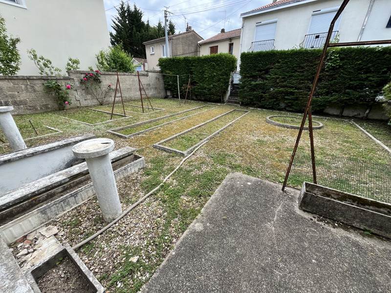 Vente Maison SOYAUX - 4 pièces -104 m² - (16800)