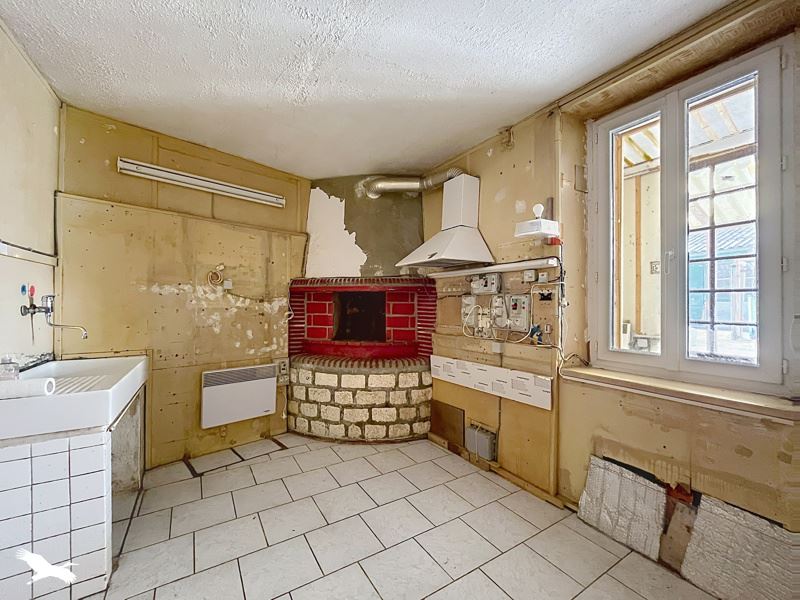 Vente Maison SOYAUX - 2 pièces -70 m² - (16800)