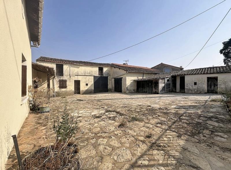 Vente Maison Garat - 4 pièces -101 m² - (16410)