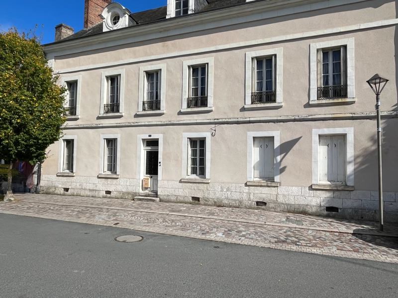 Vente Maison VALENCAY - 10 pièces -258 m² - (36600)